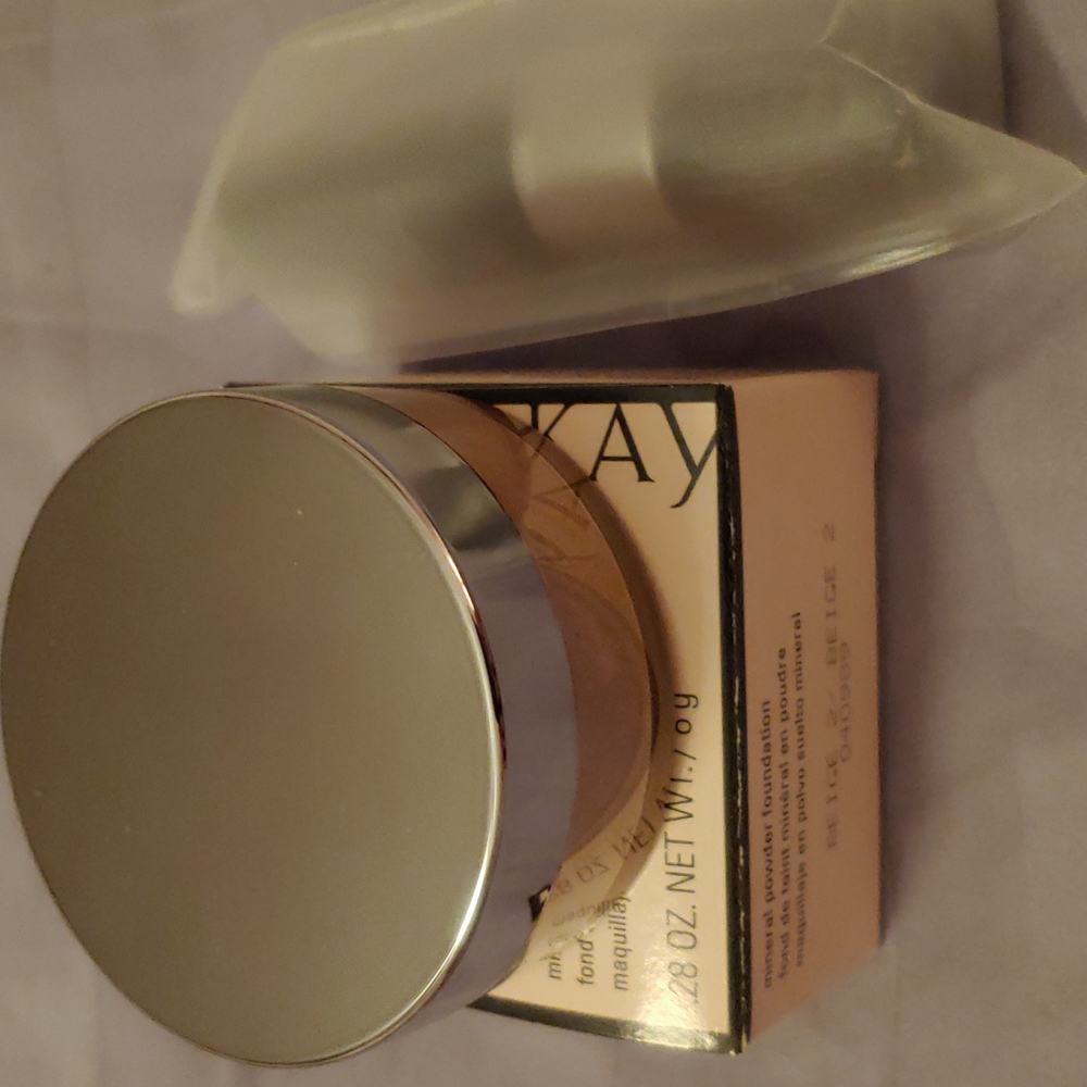 Mary Kay Mineral Foundation Powder Beige 2